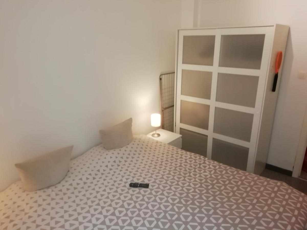 Backpackers Station Apartment Ostend Exterior photo